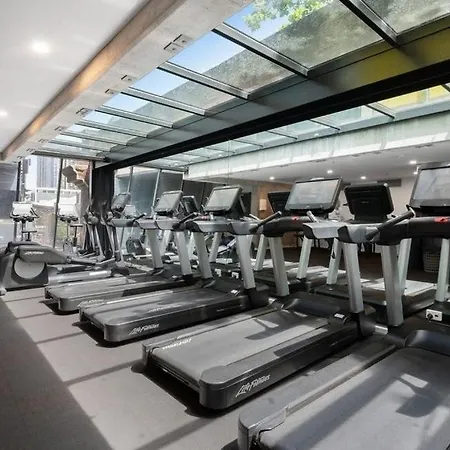 Highview 2 Queen Bed 1 Bath With Gym, Pool And Parking Melbourne Exterior photo